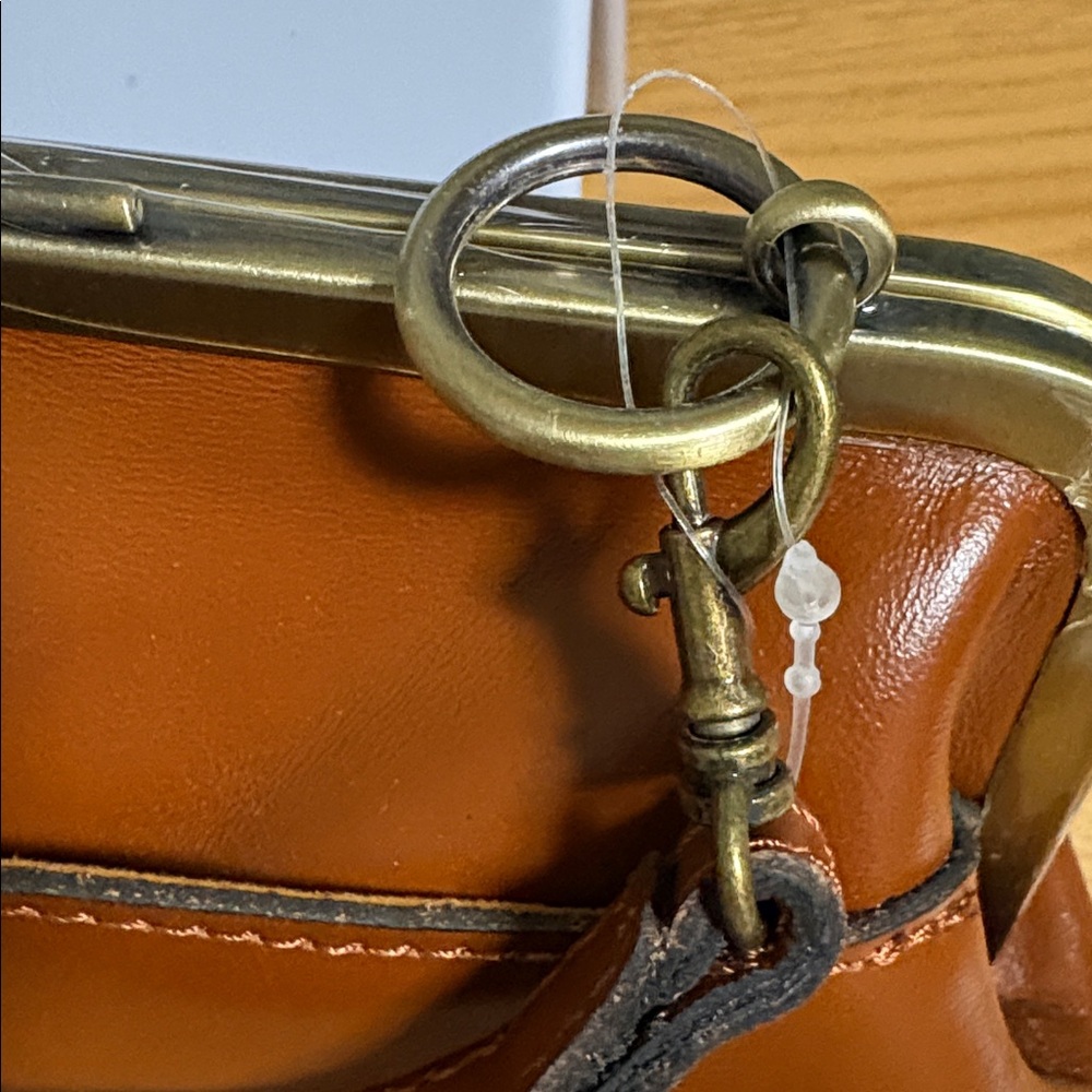 Patricia Nash Heritage Leather Frame Clutch Crossbody – Viola Tan NWT - Picture 10 of 10